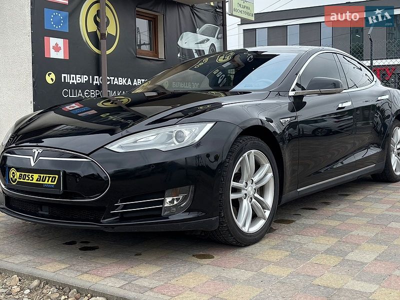 Ліфтбек Tesla Model S 2015 в Стрию фото 3 Ліфтбек Tesla Model S 2015 в Стрию