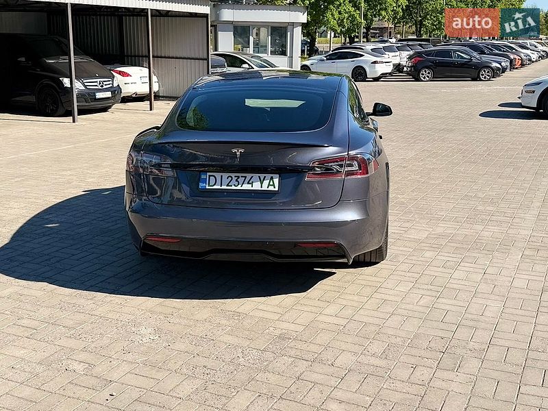 Ліфтбек Tesla Model S 2021 в Дніпрі фото 11 Ліфтбек Tesla Model S 2021 в Дніпрі