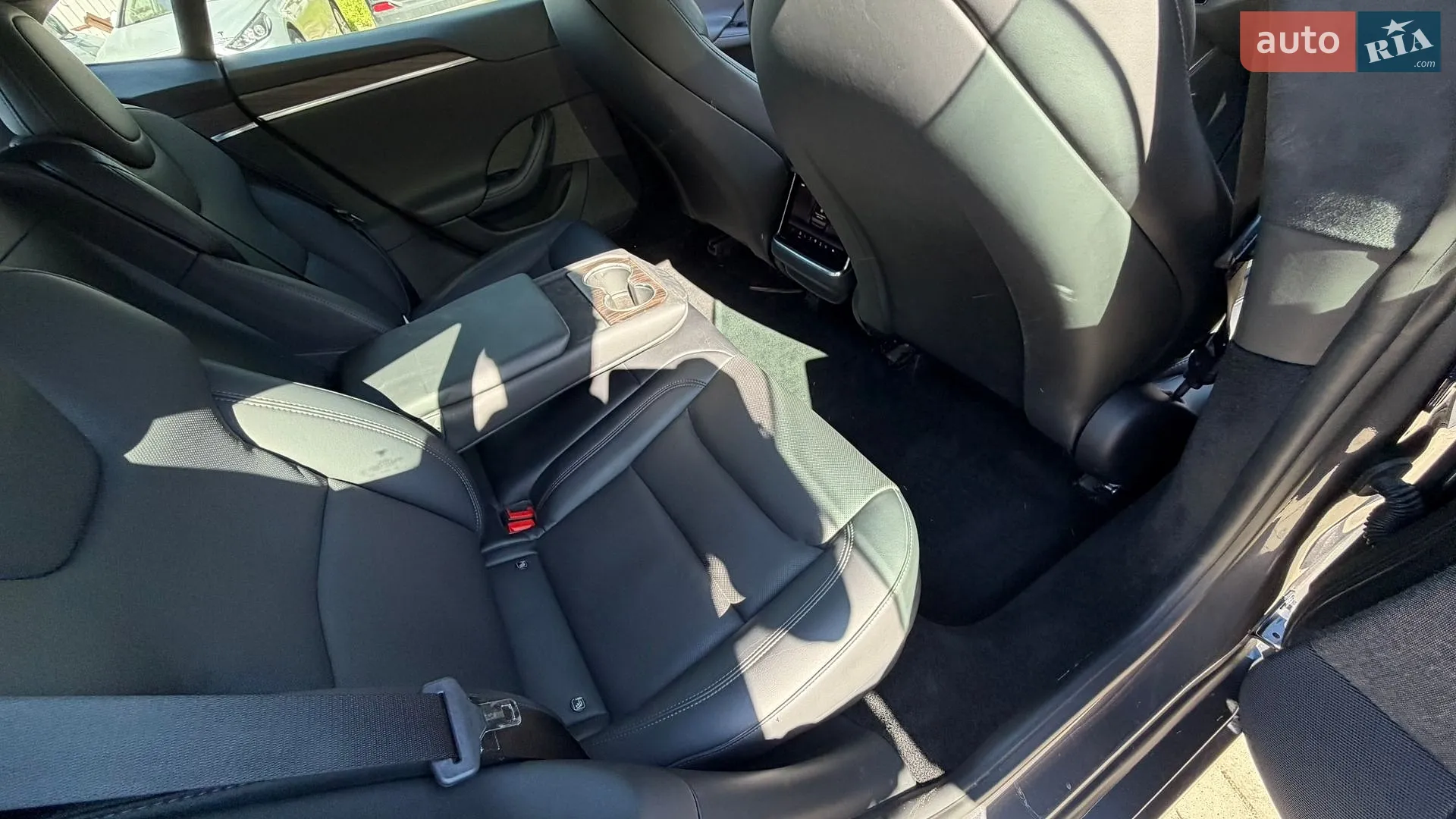2021 Tesla Model S - мініатюра 23