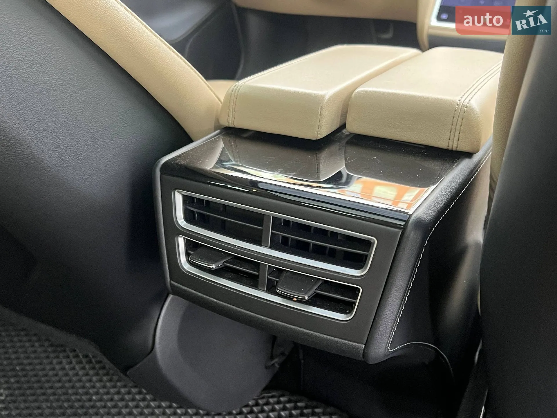 2014 Tesla Model S - мініатюра 19