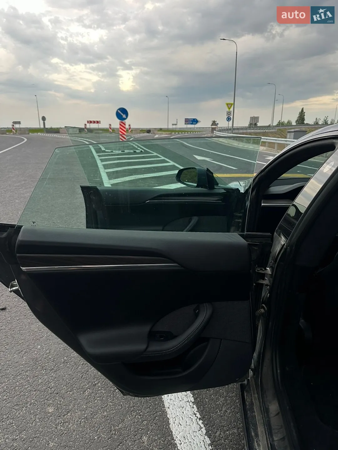 2021 Tesla Model S - мініатюра 20