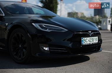 Лифтбек Tesla Model S 2019 в Киеве