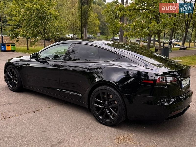 Ліфтбек Tesla Model S 2022 в Києві