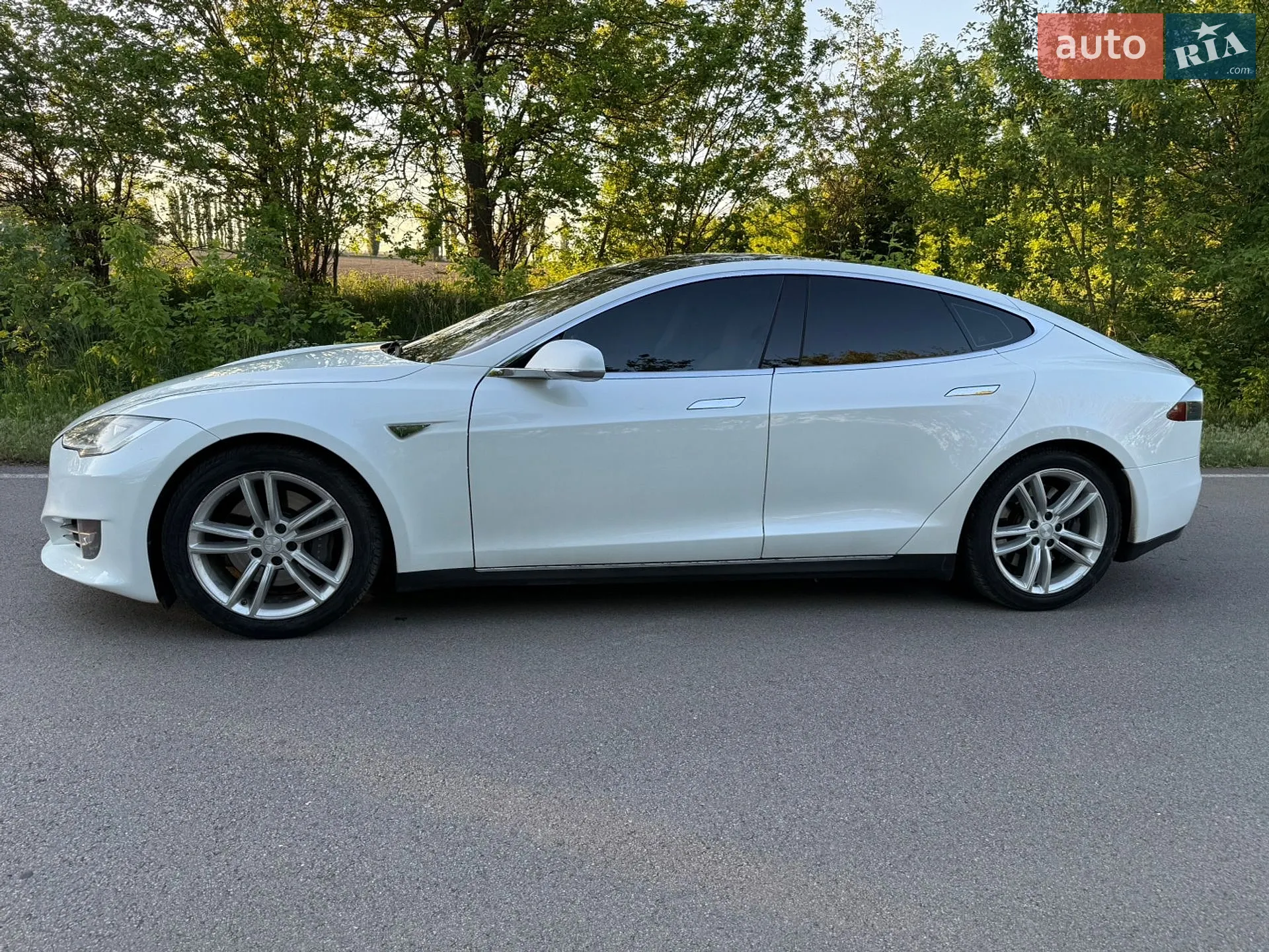2013 Tesla Model S - мініатюра 2