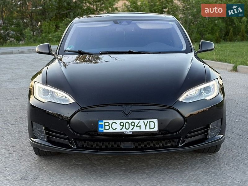Ліфтбек Tesla Model S 2015 в Львові фото 4 Ліфтбек Tesla Model S 2015 в Львові