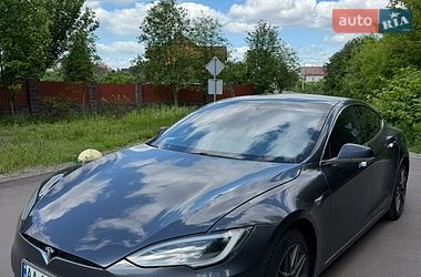Лифтбек Tesla Model S 2020 в Киеве