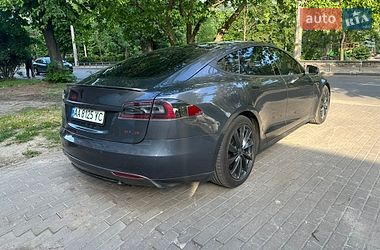 Ліфтбек Tesla Model S 2014 в Києві
