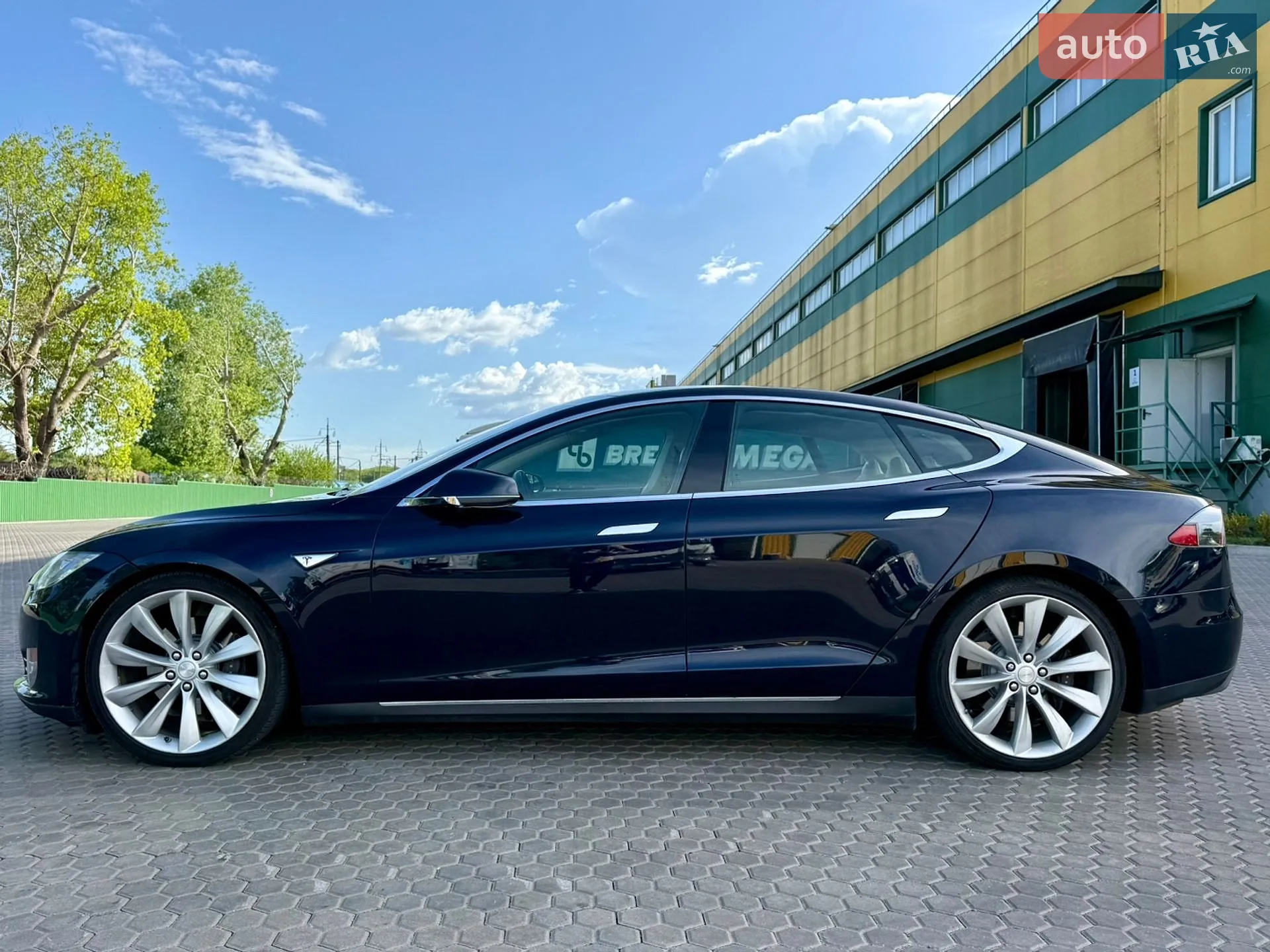 2014 Tesla Model S - мініатюра 4