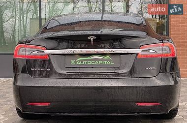 Ліфтбек Tesla Model S 2019 в Києві