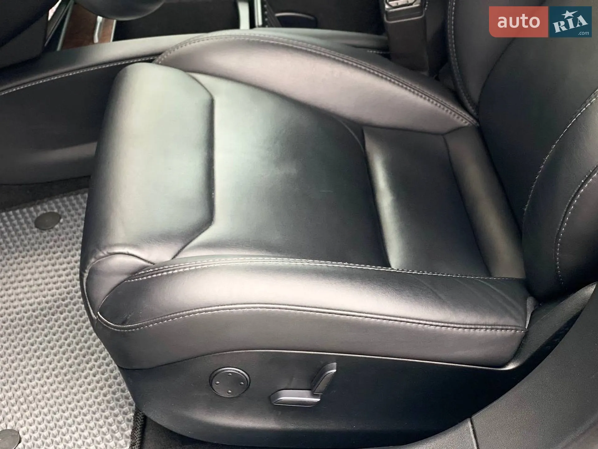 2019 Tesla Model S - мініатюра 23