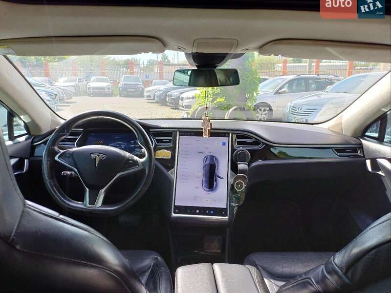 Лифтбек Tesla Model S 2015 в Одессе
