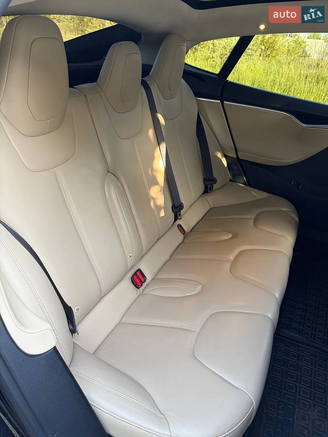 2015 Tesla Model S - мініатюра 21