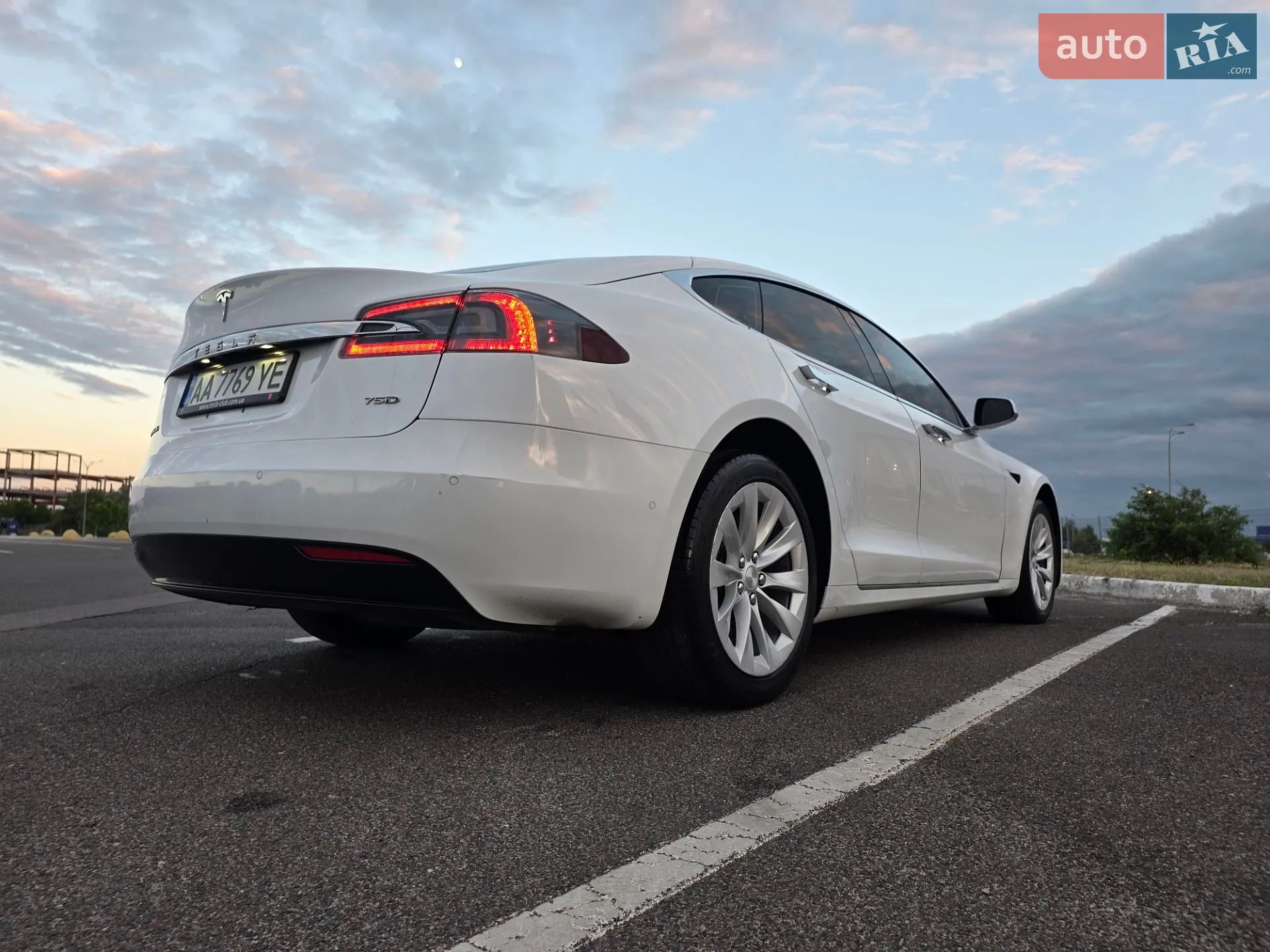 2017 Tesla Model S - мініатюра 4