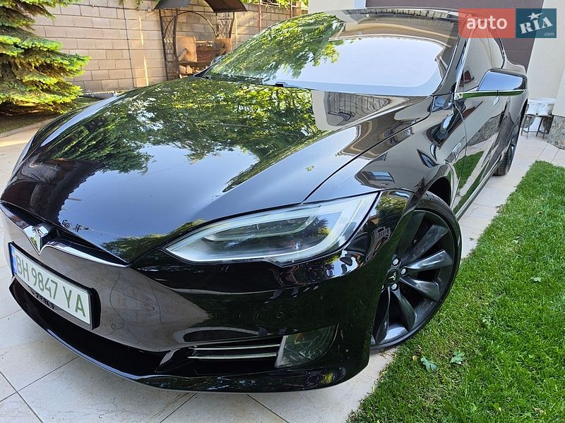 Лифтбек Tesla Model S 2013 в Одессе
