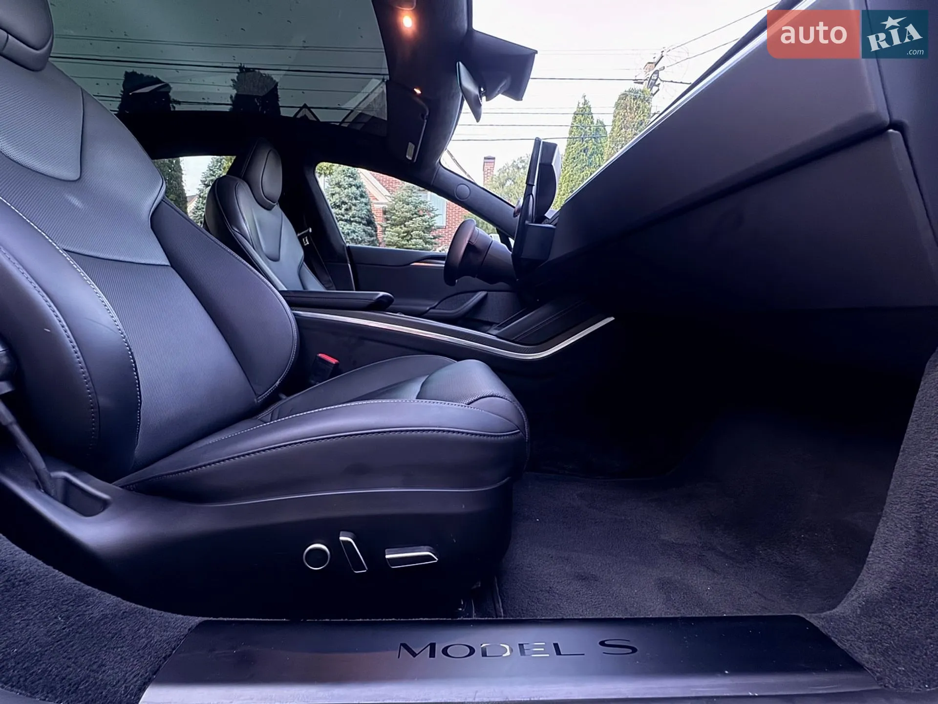 2022 Tesla Model S - мініатюра 19