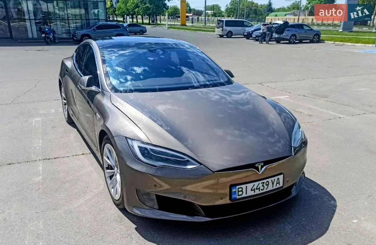 2015 Tesla Model S - мініатюра 10