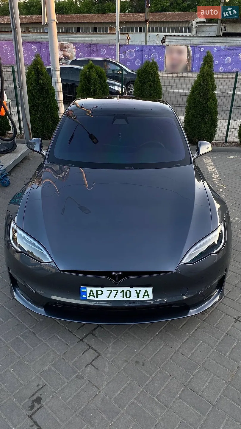 2022 Tesla Model S - фото 1