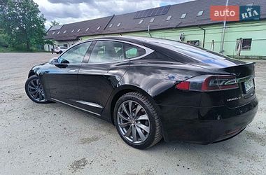 Ліфтбек Tesla Model S 2016 в Львові