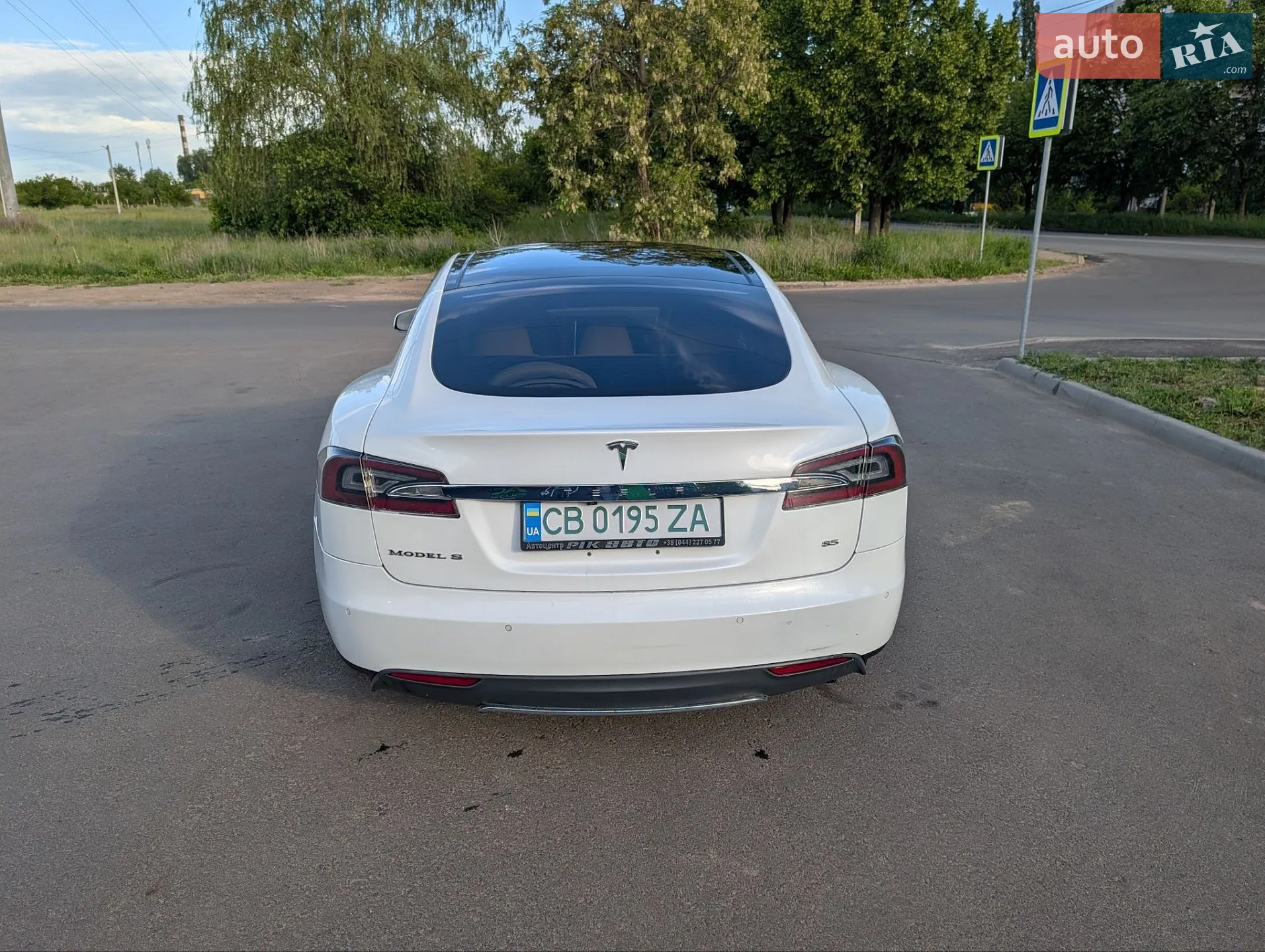 2014 Tesla Model S - мініатюра 3