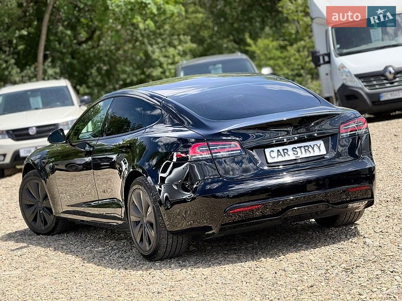 Лифтбек Tesla Model S 2023 в Стрые