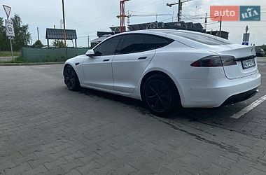 Лифтбек Tesla Model S 2021 в Киеве