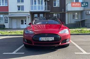 Лифтбек Tesla Model S 2014 в Буче