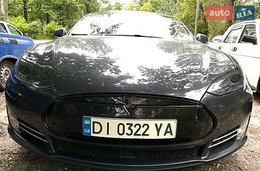 Лифтбек Tesla Model S 2015 в Чернигове фото 16 Лифтбек Tesla Model S 2015 в Чернигове