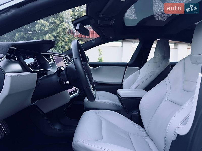 Лифтбек Tesla Model S 2014 в Одессе