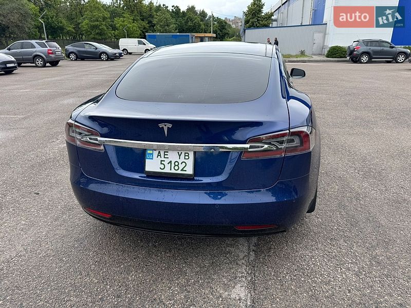 Лифтбек Tesla Model S 2018 в Днепре фото 9 Лифтбек Tesla Model S 2018 в Днепре