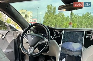 Лифтбек Tesla Model S 2015 в Сумах