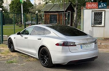 Ліфтбек Tesla Model S 2016 в Києві