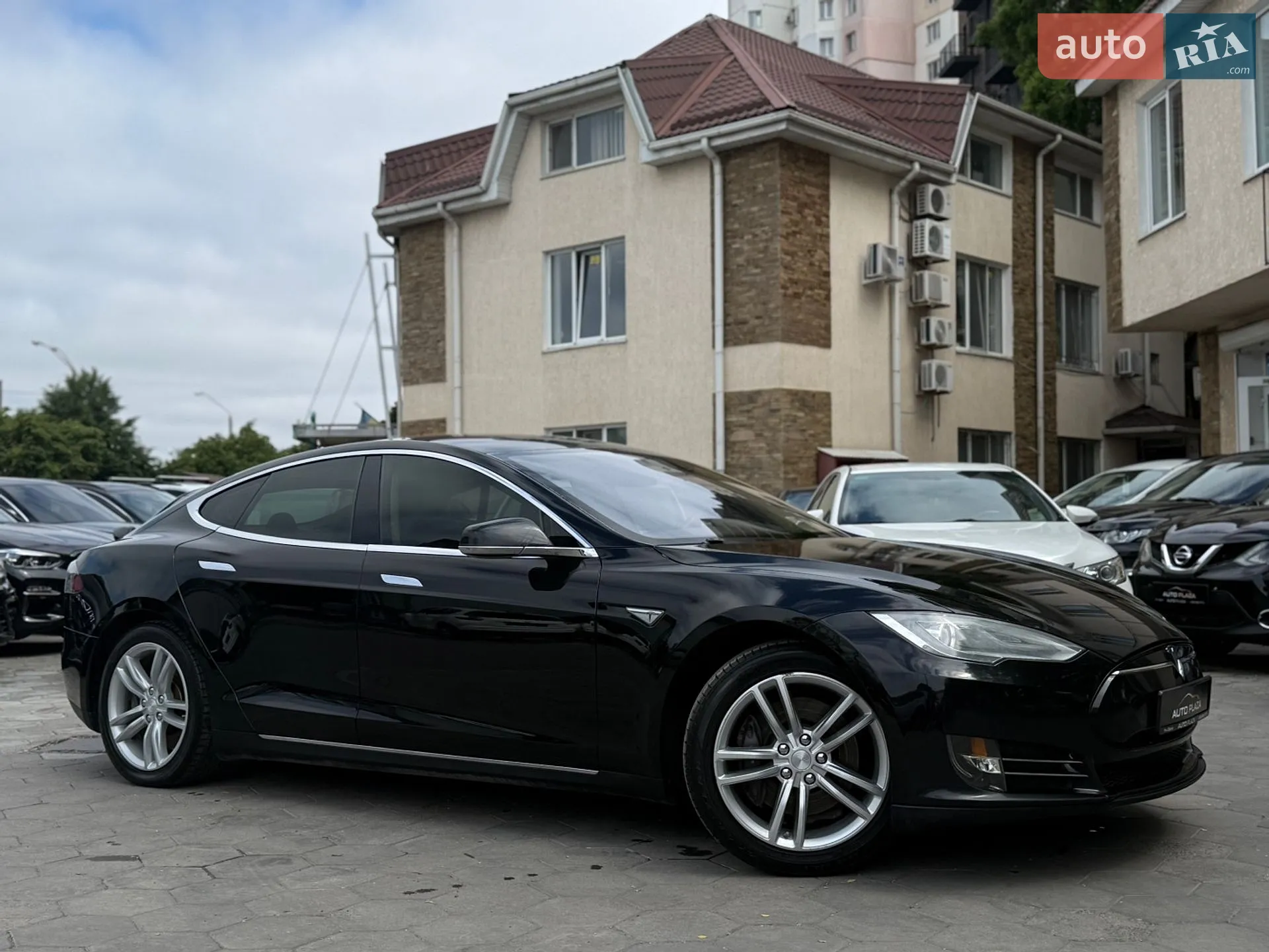 2013 Tesla Model S - мініатюра 16