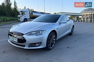 Ліфтбек Tesla Model S 2014 в Житомирі