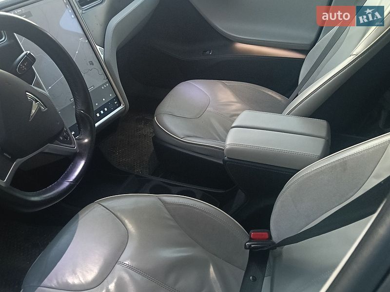 Ліфтбек Tesla Model S 2014 в Івано-Франківську фото 6 Ліфтбек Tesla Model S 2014 в Івано-Франківську