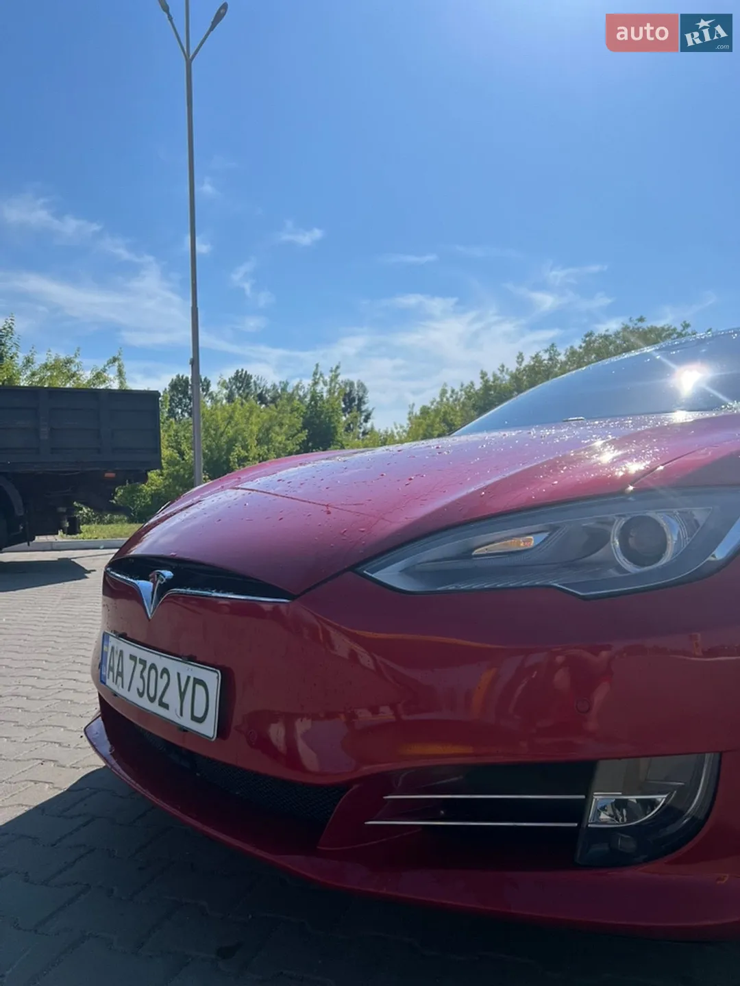2014 Tesla Model S - мініатюра 2
