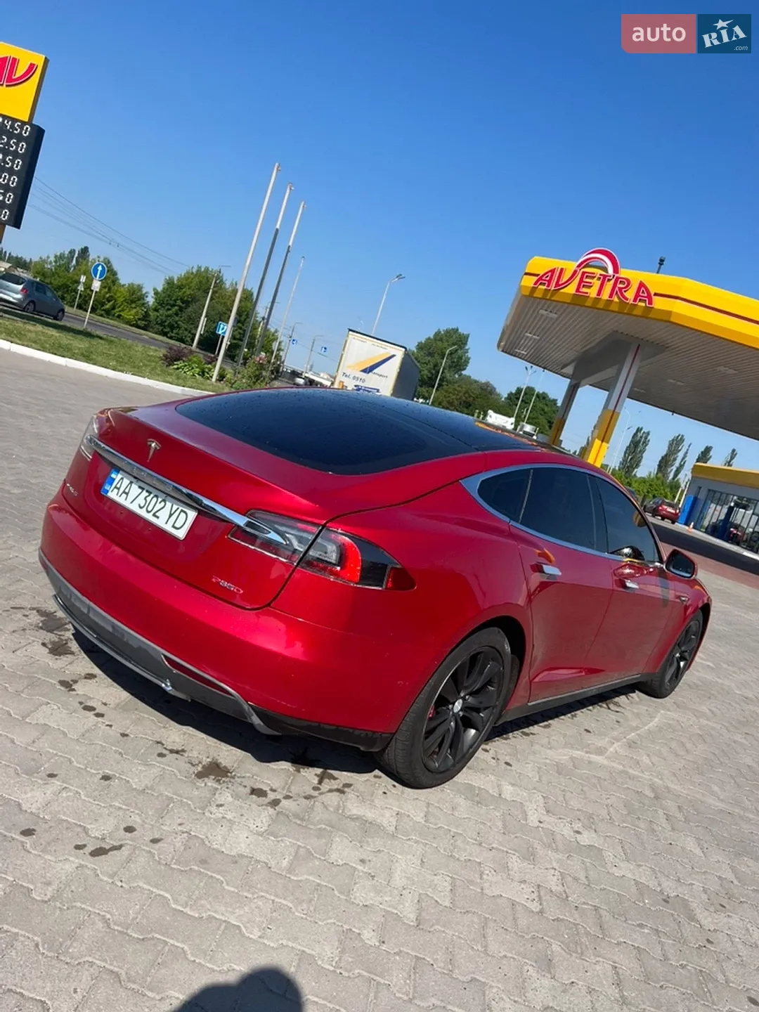 2014 Tesla Model S - мініатюра 8