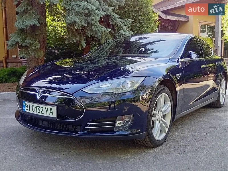 Tesla Model S