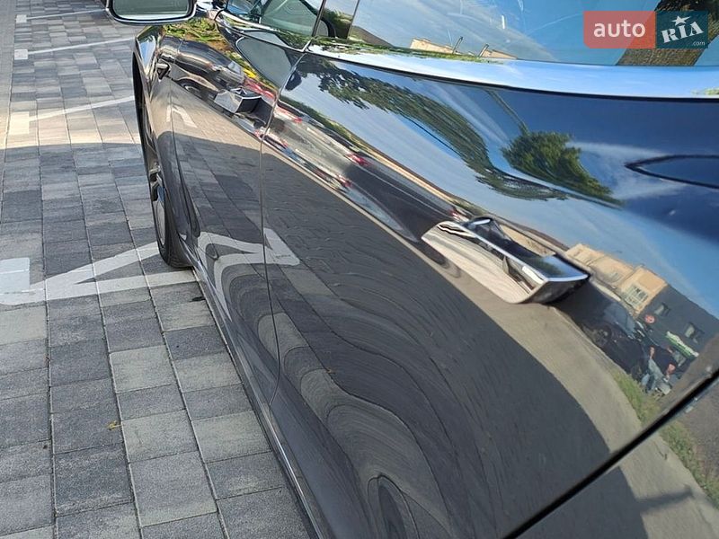 Лифтбек Tesla Model S 2016 в Виннице