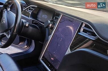 Лифтбек Tesla Model S 2016 в Виннице