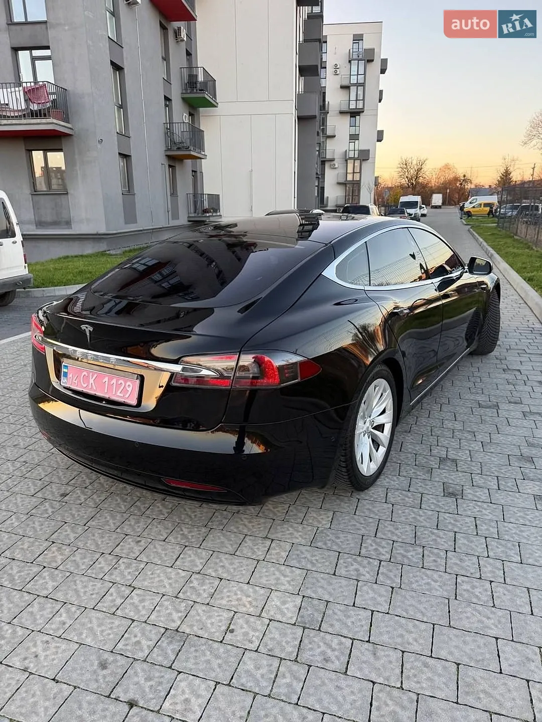 2017 Tesla Model S - мініатюра 13