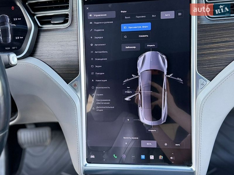 Лифтбек Tesla Model S 2016 в Запорожье