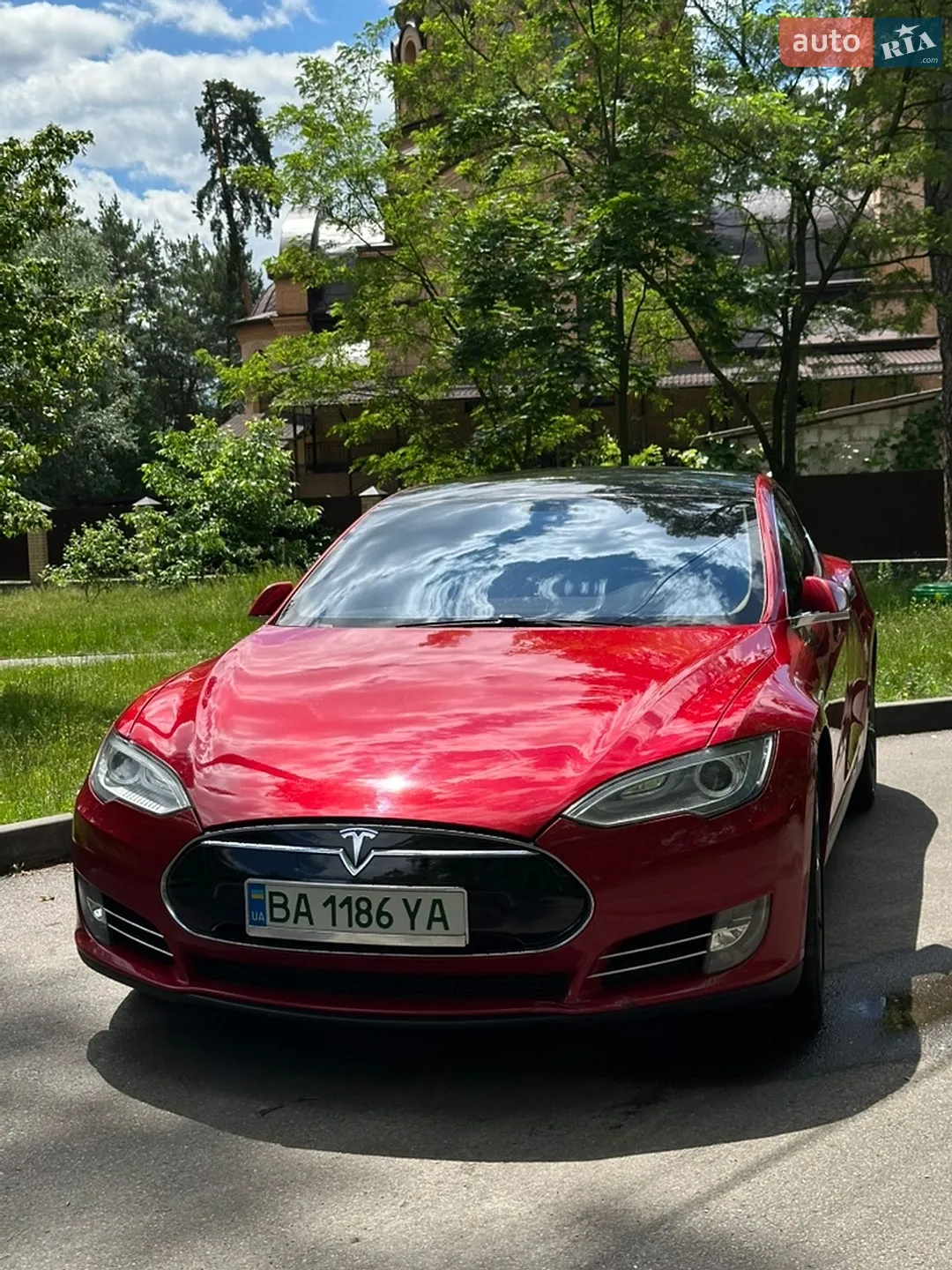 2014 Tesla Model S - мініатюра 2