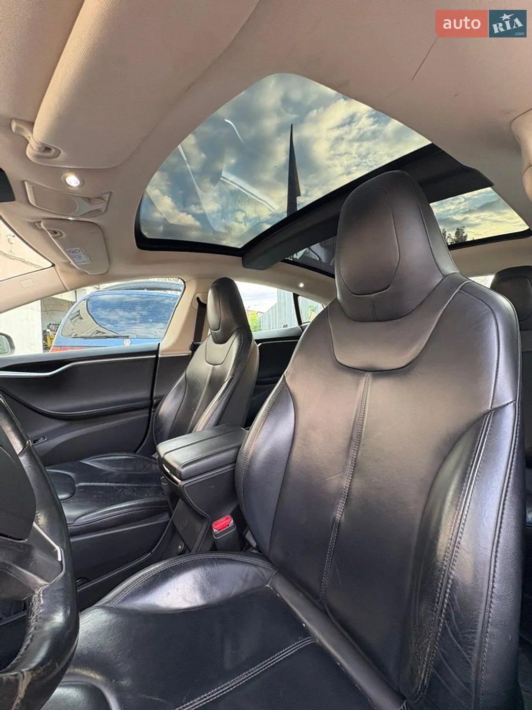 2014 Tesla Model S - мініатюра 9