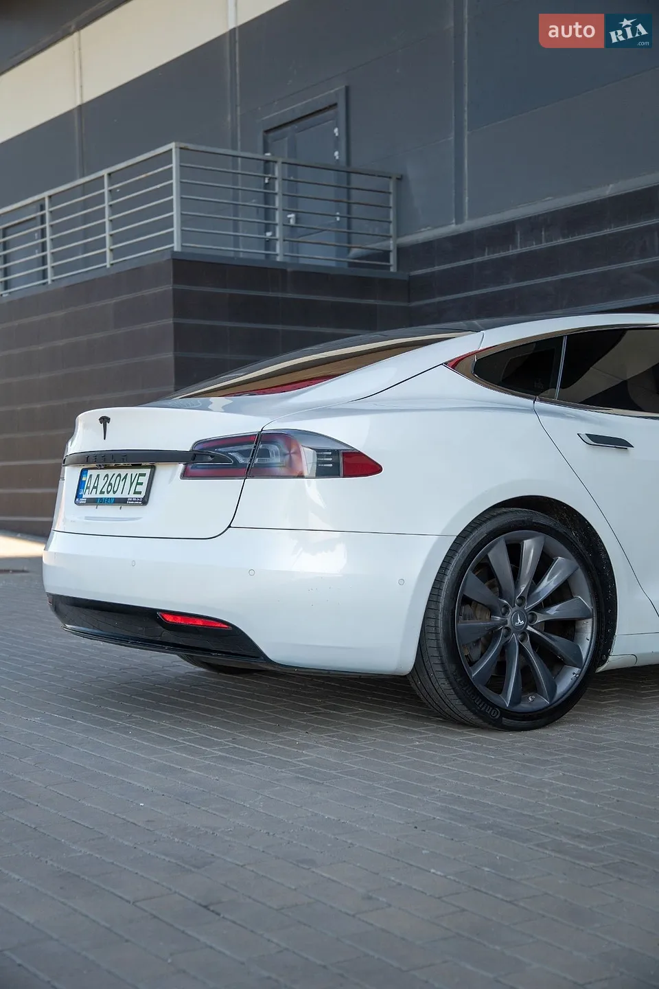 2017 Tesla Model S - мініатюра 12