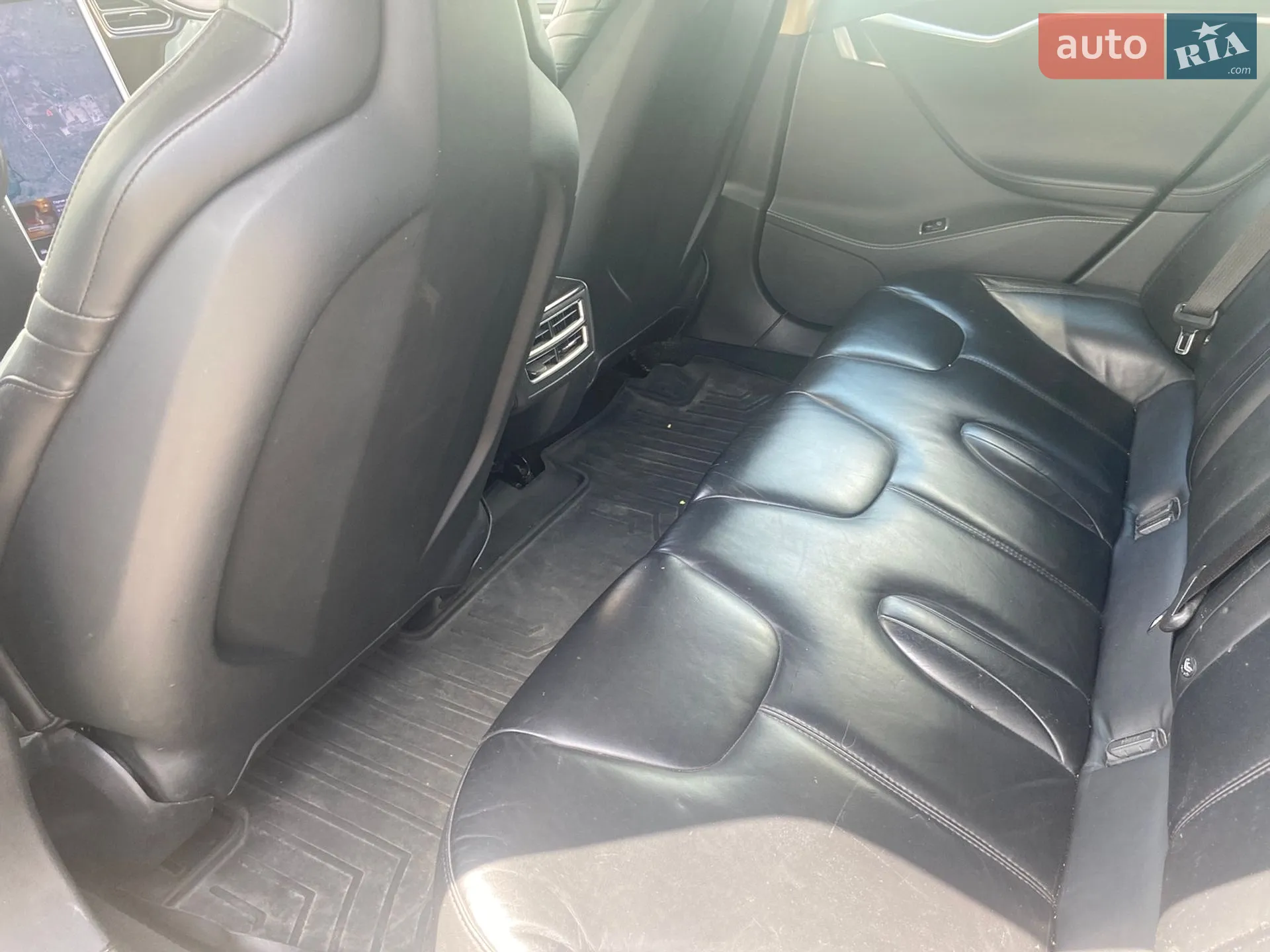 2015 Tesla Model S - мініатюра 21