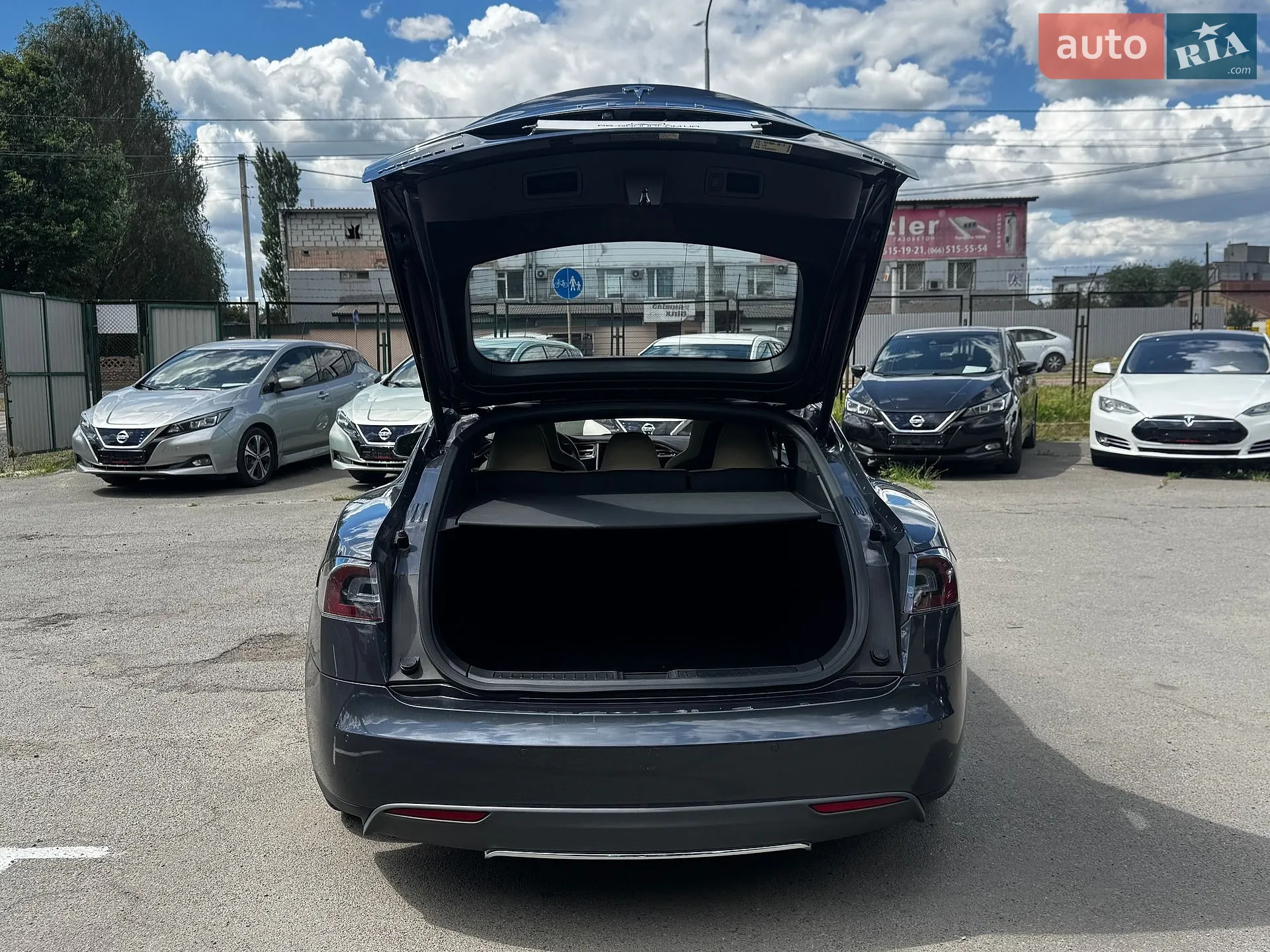 2015 Tesla Model S - мініатюра 18