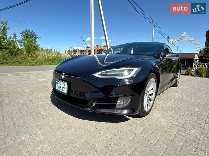 Tesla Model S 2016