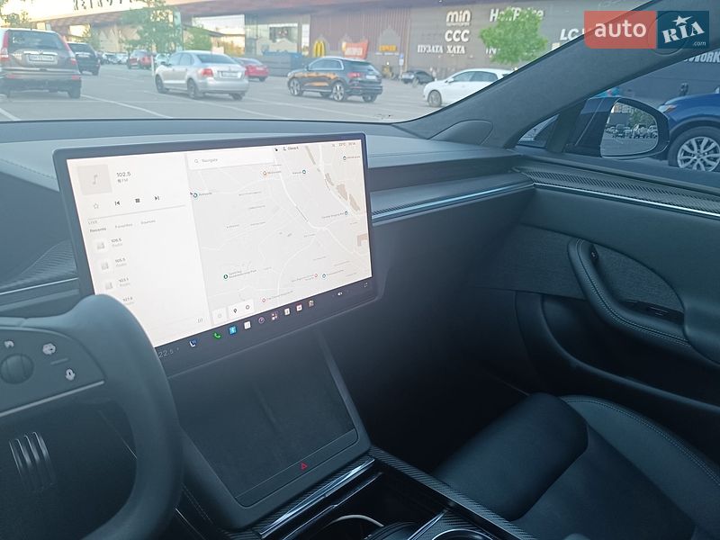 Лифтбек Tesla Model S 2022 в Киеве