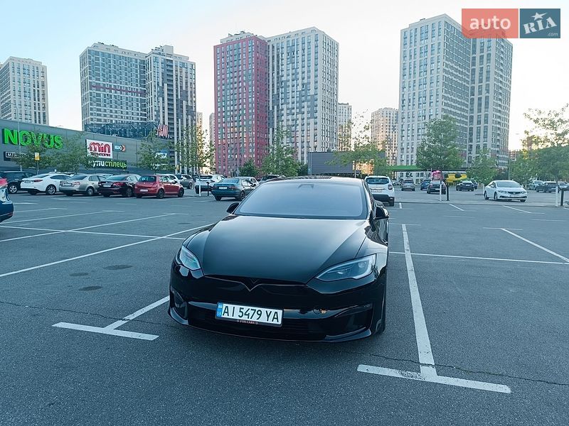 Лифтбек Tesla Model S 2022 в Киеве