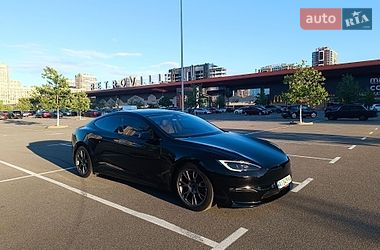 Лифтбек Tesla Model S 2022 в Киеве